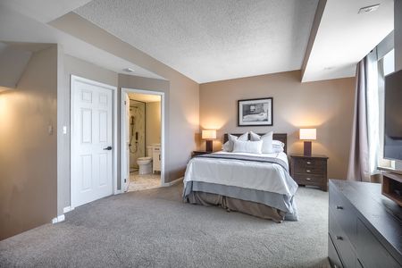 For Lease - 32 Stadium Road Unit# 323, Toronto, Ontario - Photo 3