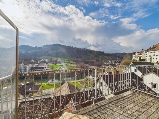 Modernes Loft mit Charme und Aussicht Wohnen über den Dächern von Lichtensteig - Foto 1