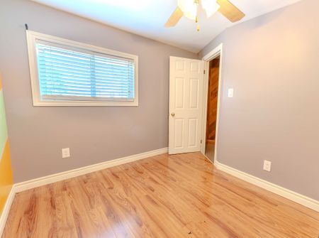 For Lease - 8 GARNER Avenue, Welland, Ontario - Photo 3