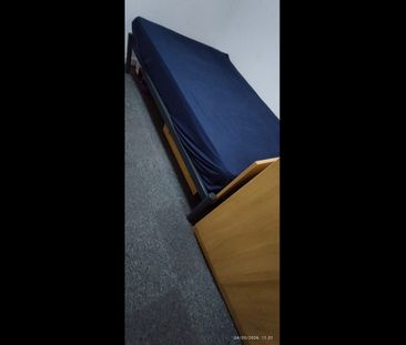 Studio Flat, College House, B8 - Photo 2