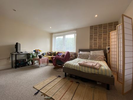 Great Ormes, Prospect Place, Cardiff Bay - Photo 3