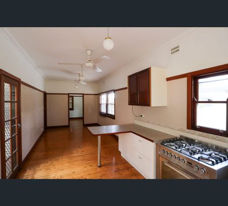 46 Dibbs Street, Lismore, NSW 2480 - Photo 2