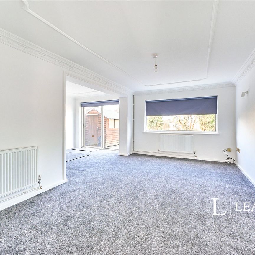 3 bedroom house to rent Shawbridge, Harlow, Essex, CM19 - Photo 1