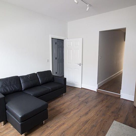 4 bedroom townhouse to rent - Photo 1