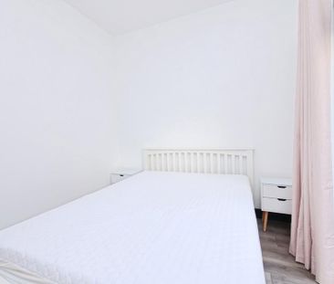 2 bedroom semi-detached house to rent - Photo 5