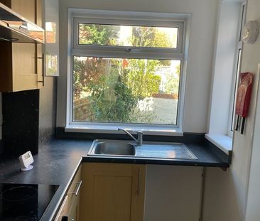 2 Bed Semi-Detached House, Haydn Road, NG5 - Photo 5