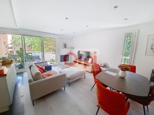 Location Appartement 4 pièces Meublé 90m² ST LAURENT DU VAR 06700 - Photo 1