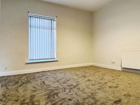 2 bedroom House To Let - Photo 2