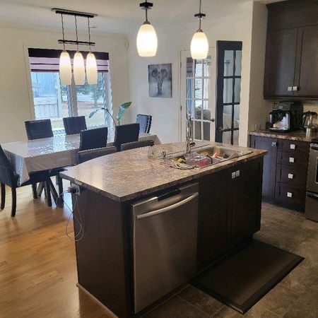 🏠 Coup de cœur assuré – Condo 4½ | 1 250 pi² | Blainville - Photo 4