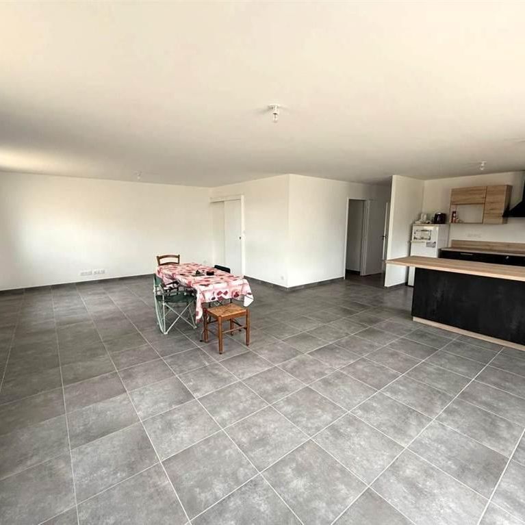 LOCATION MAISON INDIVIDUELLE - CHATEAUBOURG - Photo 1