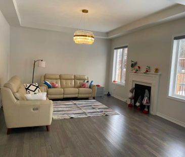 For Lease - 123 Mitchell Place, Newmarket, Ontario - Photo 5