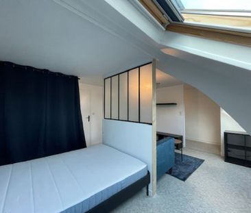 CHARMANT STUDIO MEUBLE A NEUF EN CENTRE VILLE PROCHE GARE - Photo 2