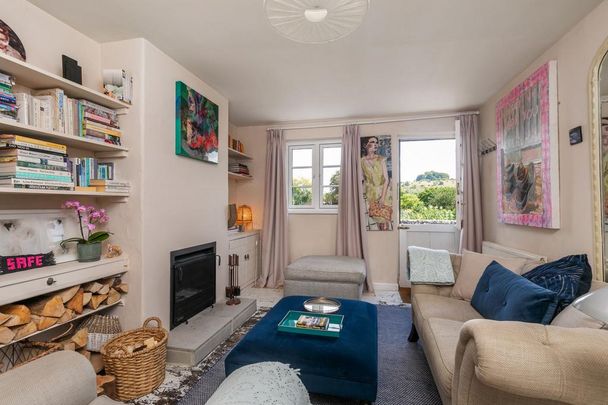 2 bedroom end of terrace house to rent - Photo 1