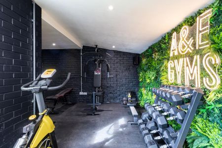 7 bedroom terraced house to rent - Photo 4