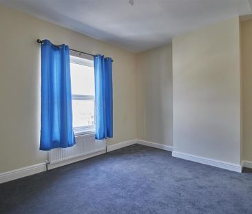 2 bedroom house to rent - Photo 1