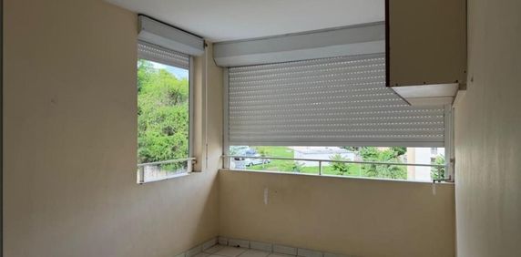 Location Appartement 45.06m² 2 pièces Fort de france - Photo 2