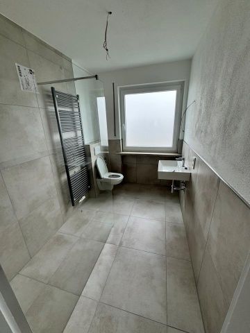 Großzügige 4 Zimmer Mietwohnung mit Garten, Garage+Stellplatz - Photo 4