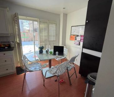 33 WINBORNE ROAD - Photo 4