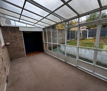 3 bedroom end of terrace house to rent - Photo 5