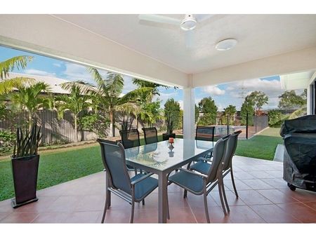 9 Whitewood Close, Mount Louisa - Photo 4