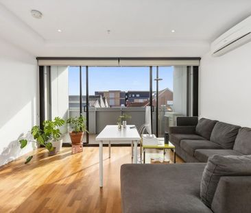 Enviable Lygon Lifestyle - Studio Apartment - Photo 2