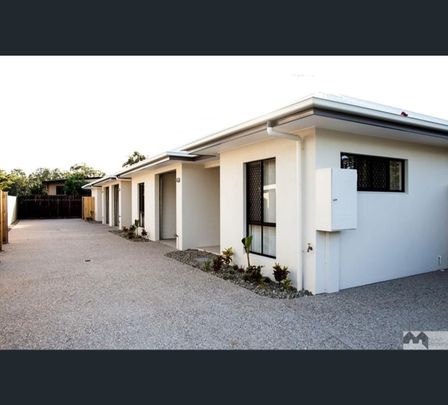 2/47 Sondrio Street, Woree, Qld 4868 - Photo 1