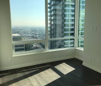 2 BR subpenthouse at Northwest, Marine Gateway Sky - Photo 4