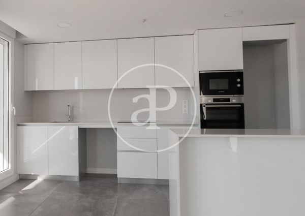 Flat for rent in Badalona