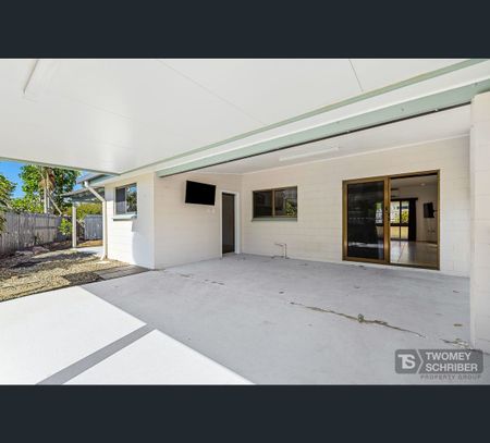 5 Serissa Street, Mooroobool, Qld 4870 - Photo 4