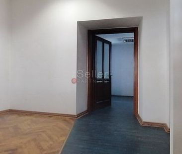 Spatiu Cu 2 camere, Cu Utilizare Rezidentiala Sau Comerciala - Fotografie 2
