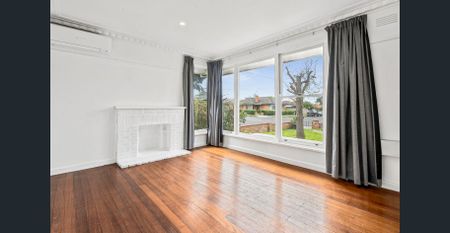 Stylish Family Home in a Sought-After Highton Pocket - Photo 2