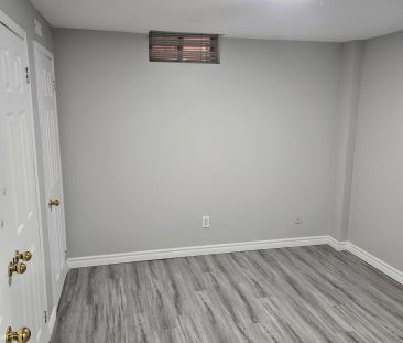 1796 Silver Maple Drive #Lower - Photo 3