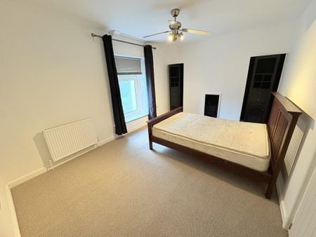 2 bedroom terraced house to rent - Photo 3