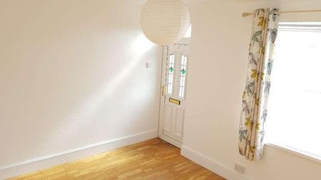 Burghley Close, Desborough, Kettering, Northants, NN14 - Photo 3
