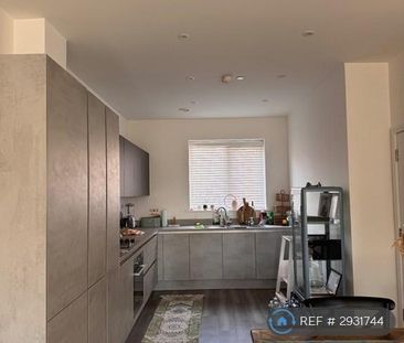 1 bedroom in a flat share to rent - Photo 5