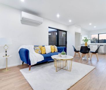 WATTLE DOWNS, 3 BEDROOMS - Photo 2