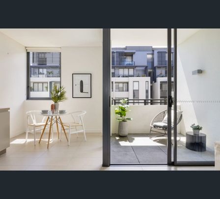 2502/7 Scotsman Street, Forest Lodge, NSW 2037 - Photo 1