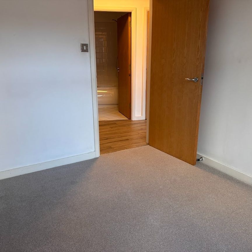 2 Bed Flat, Harter Street, M1 - Photo 1