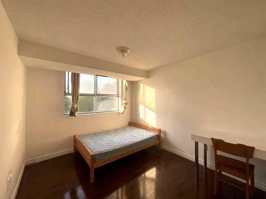 For Lease - 10 Stonehill Court Unit# 308, Toronto, Ontario - Photo 1