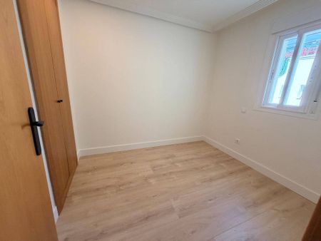 3 room luxury Flat for rent in Madrid, Spain - Photo 3