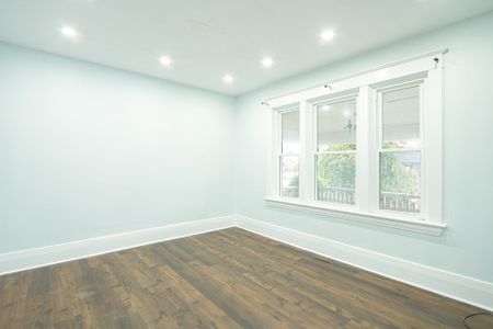 For Lease - 386 Wharncliffe Road, London South, Ontario - Photo 2