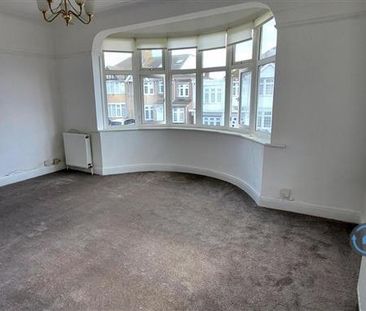 3 bedroom maisonette to rent - Photo 4