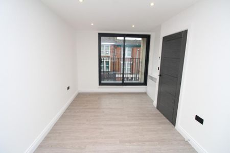 5 bedroom terraced house to rent - Photo 3