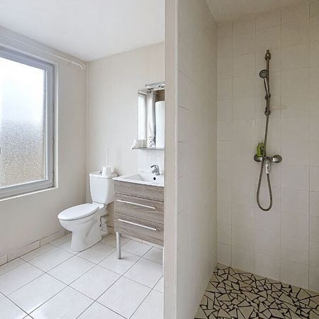 Appartement à louer - REIMS- STE ANNE - Photo 3