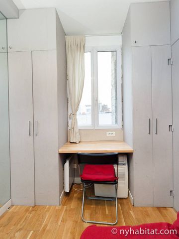 Logement à Paris, Location meublée - Photo 5