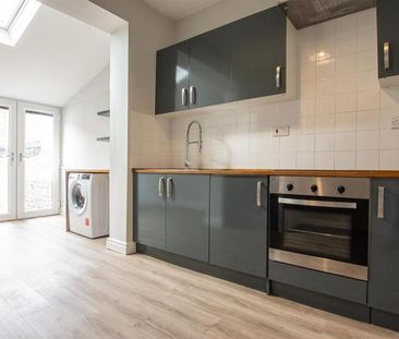 2 bedroom terraced house to rent - Photo 6