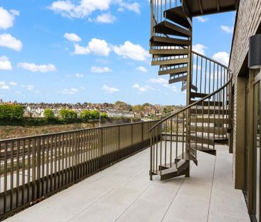 3 bedroom penthouse to rent - Photo 6