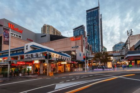 Modern Apartment in the Heart of Chatswood &ast;&ast; Available Now &ast;&ast; - Photo 5