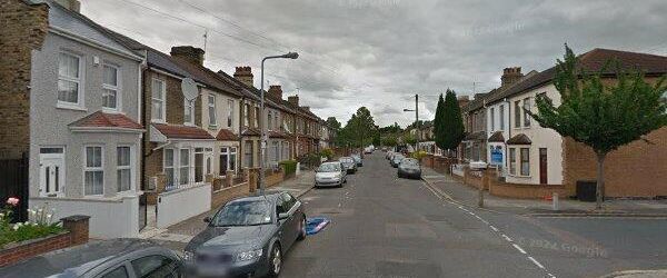 3 Bed Terraced House, Stanley Road, IG1 - Photo 1