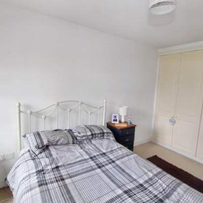 2 bedroom property to rent in Aylesbury - Photo 1